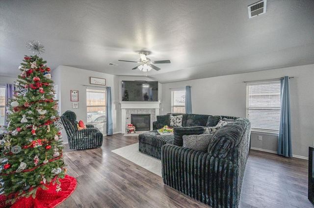 1160 Partridge Place, Choctaw, OK 73020