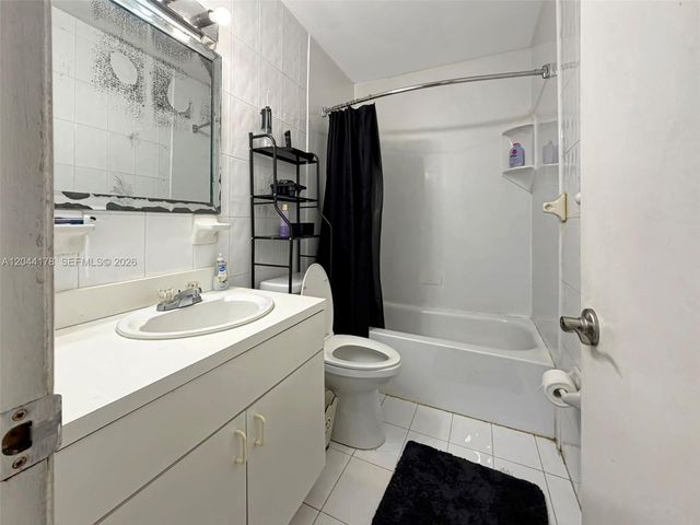 19411 SW 117th Ave, Miami, FL 33177