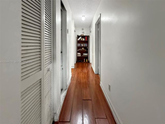 19411 SW 117th Ave, Miami, FL 33177