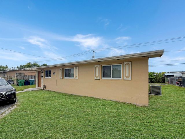 19411 SW 117th Ave, Miami, FL 33177