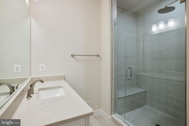 6681 BELCREST RD, Hyattsville, MD 20782