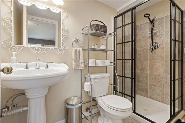 9114 S RIVER RIDGE DR, West Jordan, UT 84088