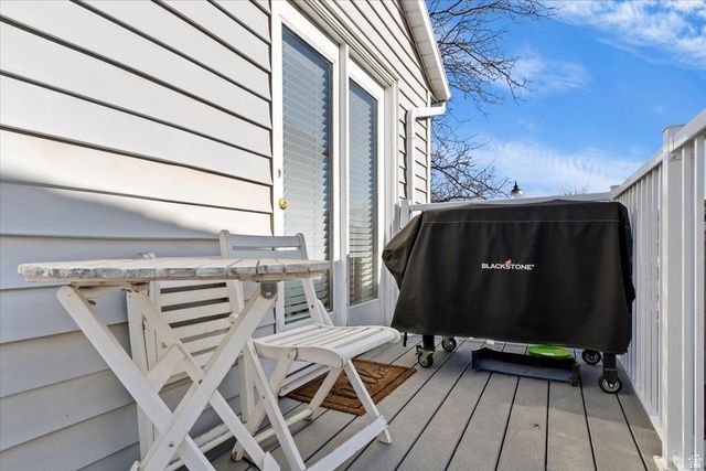 9114 S RIVER RIDGE DR, West Jordan, UT 84088