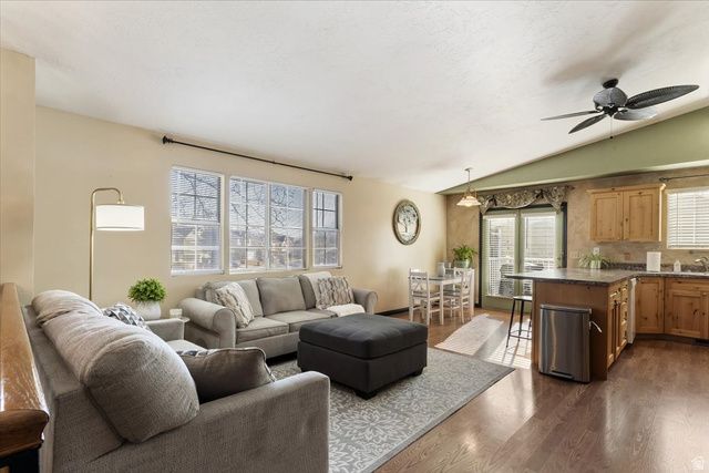 9114 S RIVER RIDGE DR, West Jordan, UT 84088