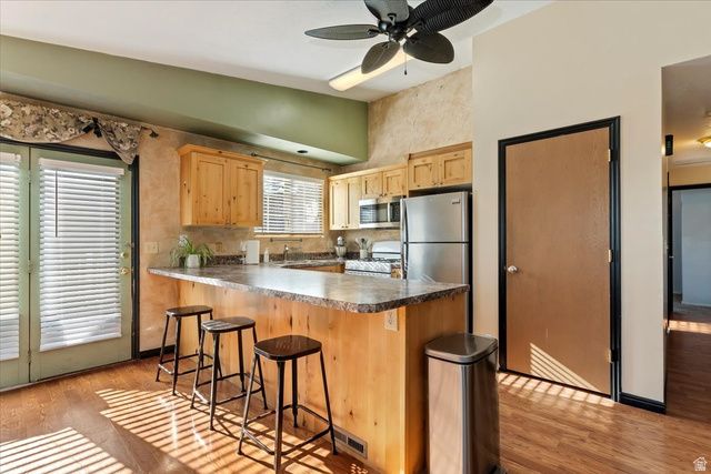 9114 S RIVER RIDGE DR, West Jordan, UT 84088