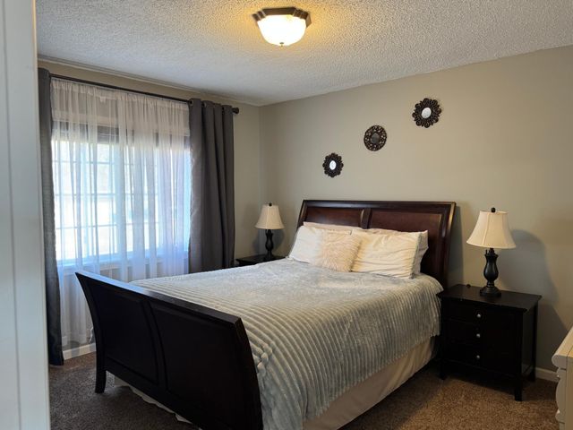 9919 129th Avenue N, Champlin, MN 55316