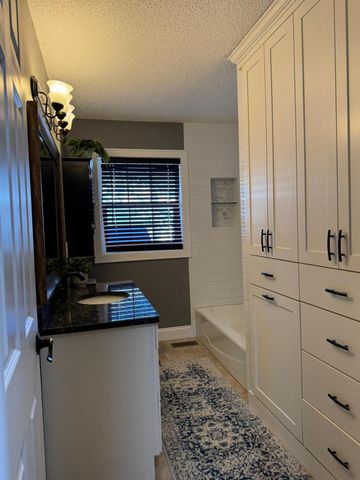 9919 129th Avenue N, Champlin, MN 55316