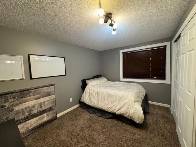 9919 129th Avenue N, Champlin, MN 55316