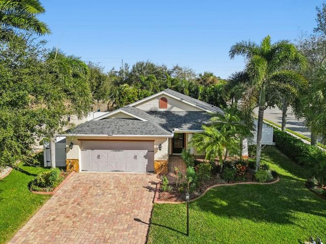 7119 35TH LANE E, Sarasota, FL 34243
