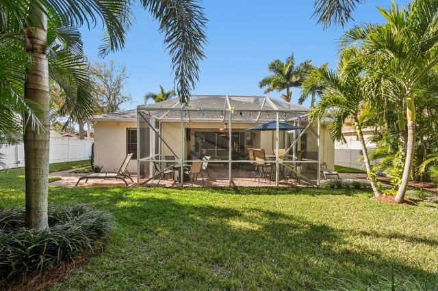 7119 35TH LANE E, Sarasota, FL 34243