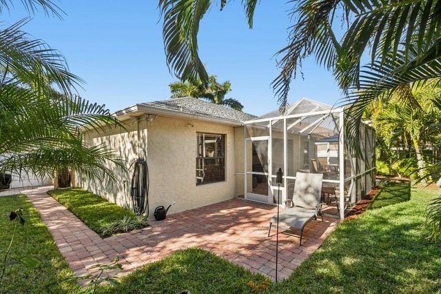 7119 35TH LANE E, Sarasota, FL 34243