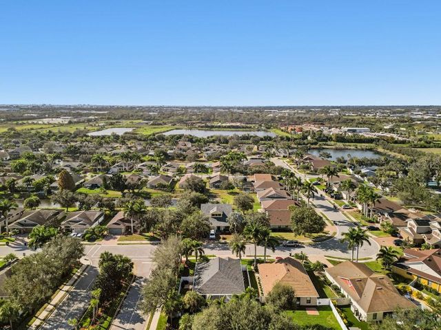 7119 35TH LANE E, Sarasota, FL 34243