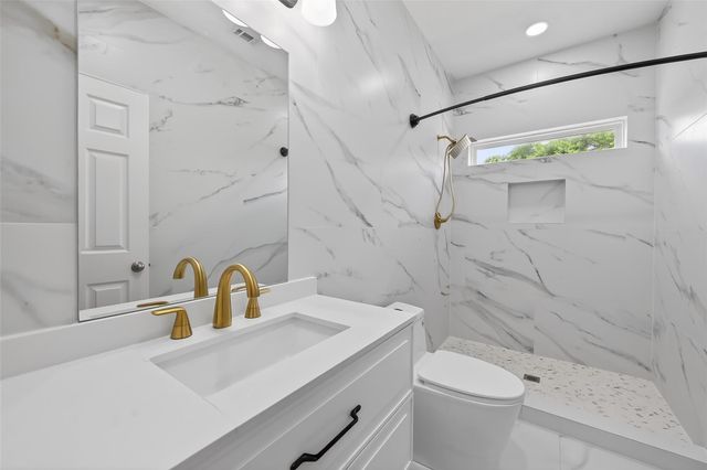 5919 Turtle Beach Lane, Houston, TX 77036