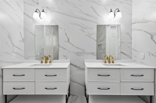 5919 Turtle Beach Lane, Houston, TX 77036