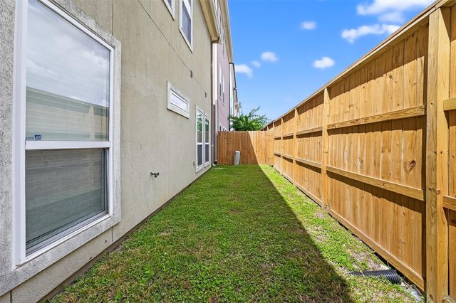 5919 Turtle Beach Lane, Houston, TX 77036