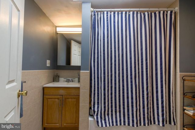 1040 S CLEVELAND ST, Philadelphia, PA 19146