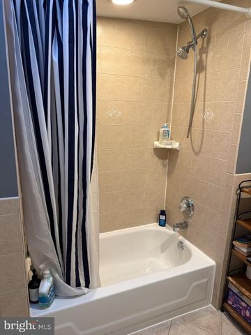 1040 S CLEVELAND ST, Philadelphia, PA 19146