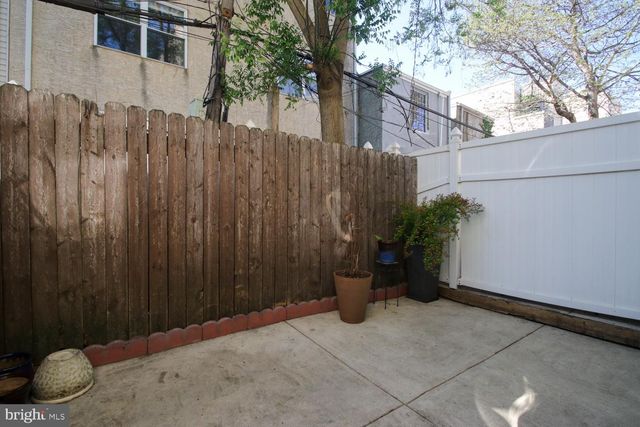 1040 S CLEVELAND ST, Philadelphia, PA 19146