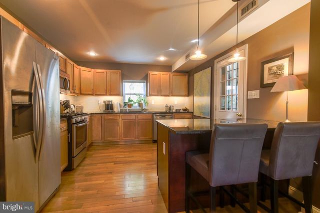 1040 S CLEVELAND ST, Philadelphia, PA 19146