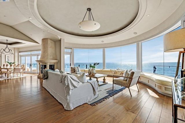 797 Las Olas Dr, Aptos, CA 95003