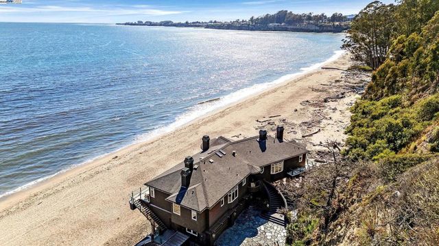 797 Las Olas Dr, Aptos, CA 95003