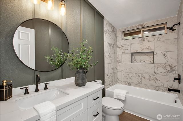 813 Nisqually Park Drive SE, Olympia, WA 98513