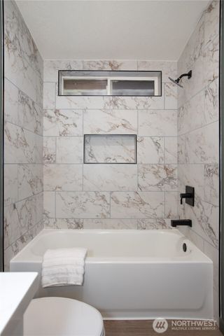 813 Nisqually Park Drive SE, Olympia, WA 98513