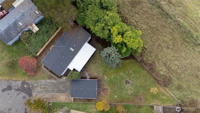 813 Nisqually Park Drive SE, Olympia, WA 98513