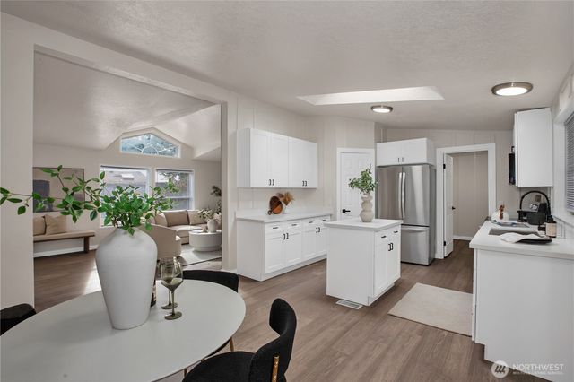 813 Nisqually Park Drive SE, Olympia, WA 98513