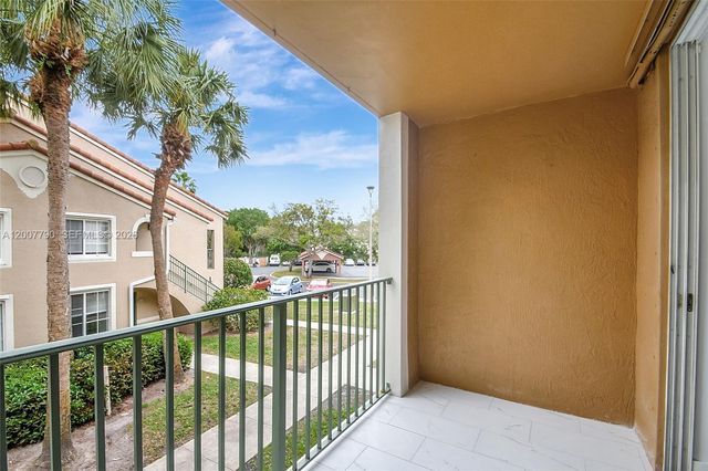 7808 Sonoma Springs Cir 204, Lake Worth, FL 33463