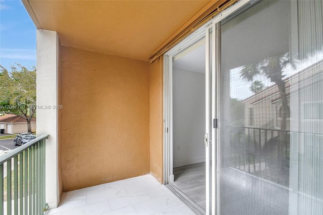 7808 Sonoma Springs Cir 204, Lake Worth, FL 33463