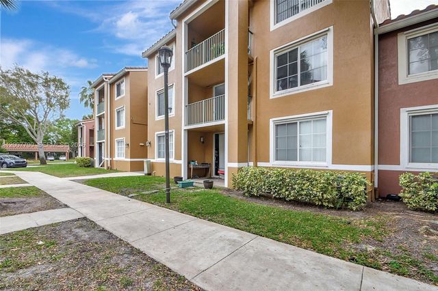 7808 Sonoma Springs Cir 204, Lake Worth, FL 33463