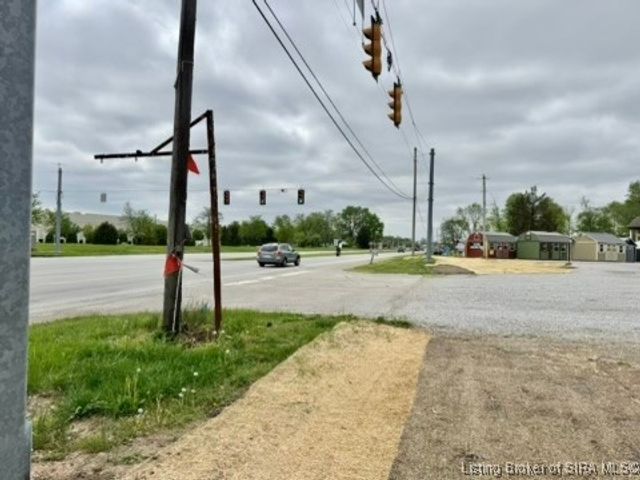 5801 E Highway 62, Jeffersonville, IN 47130