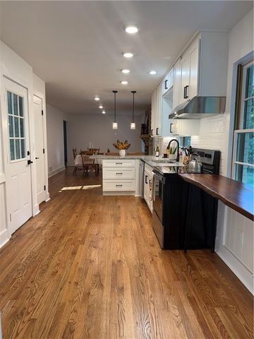 442 Mountain Park Trail, Stone Mountain, GA 30087