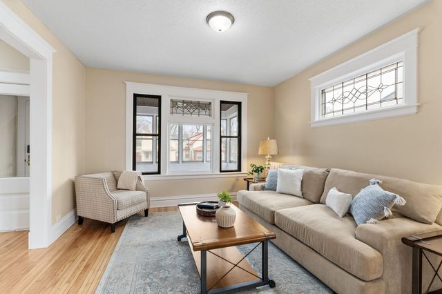 1032 Minnehaha Avenue E, Saint Paul, MN 55106