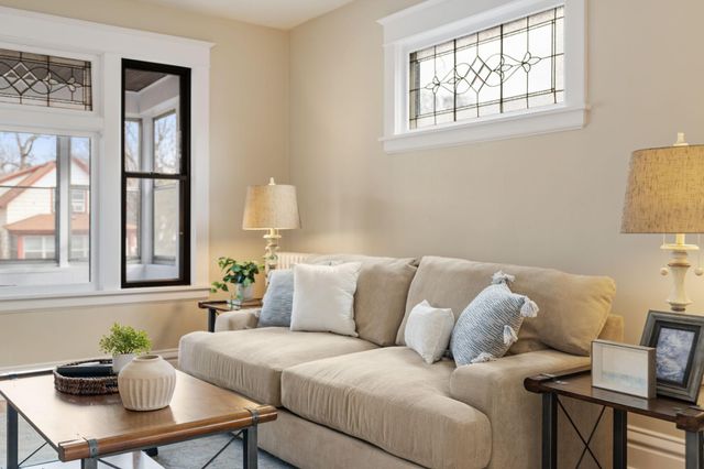 1032 Minnehaha Avenue E, Saint Paul, MN 55106