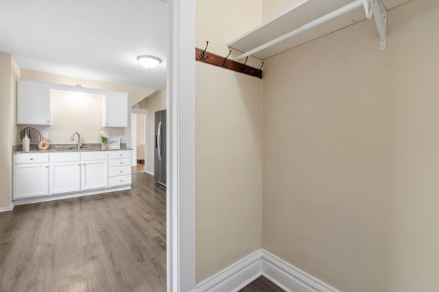 1032 Minnehaha Avenue E, Saint Paul, MN 55106