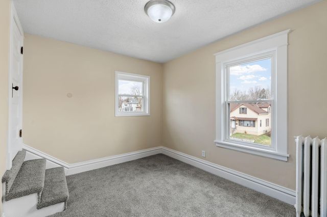 1032 Minnehaha Avenue E, Saint Paul, MN 55106