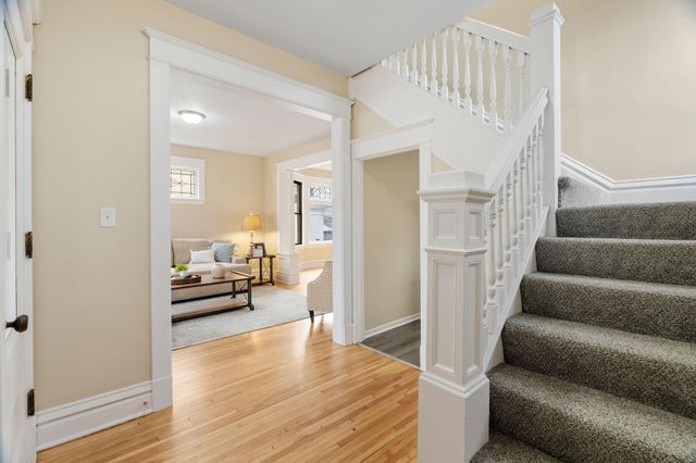 1032 Minnehaha Avenue E, Saint Paul, MN 55106