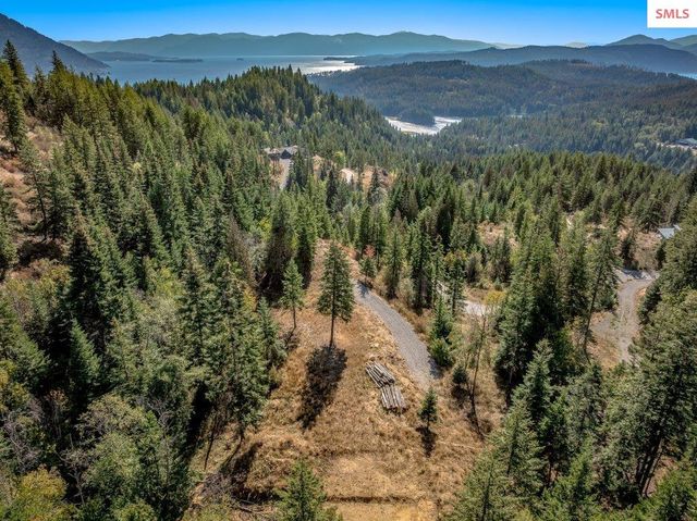 1877 S Idaho Club Drive, Sandpoint, ID 83864 property photo