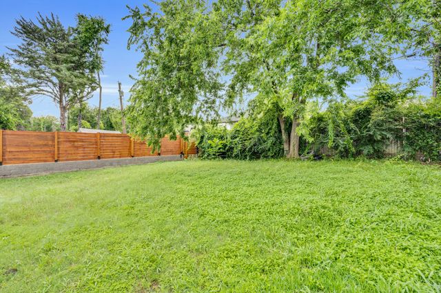 2520 Fatima Avenue, Dallas, TX 75241