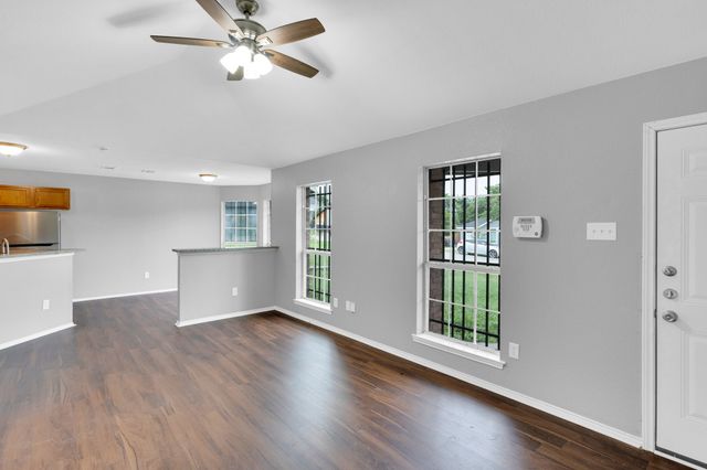 2520 Fatima Avenue, Dallas, TX 75241