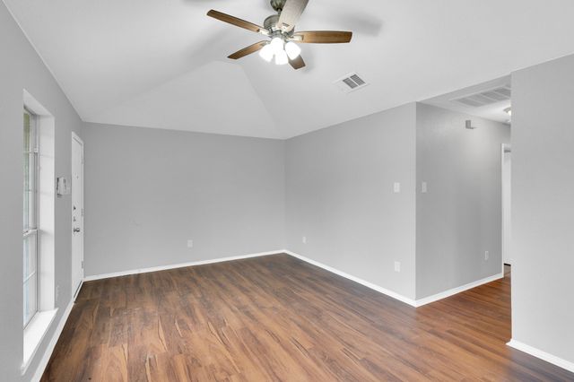 2520 Fatima Avenue, Dallas, TX 75241