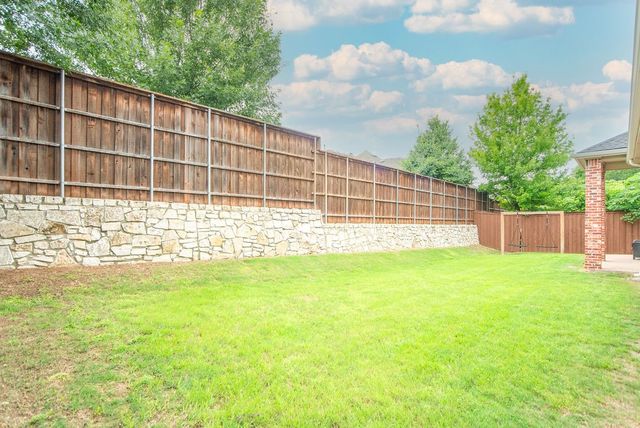 1811 Saint Johns Avenue, Allen, TX 75002