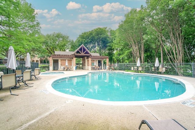 1811 Saint Johns Avenue, Allen, TX 75002