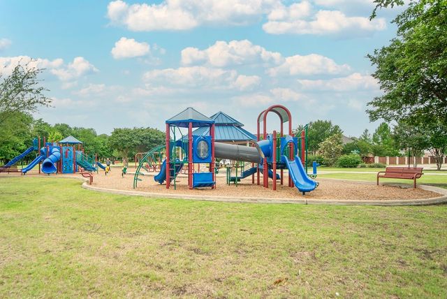 1811 Saint Johns Avenue, Allen, TX 75002