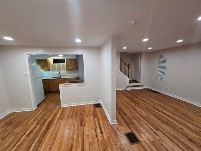 1016 Porter St, Mckeesport, PA 15132