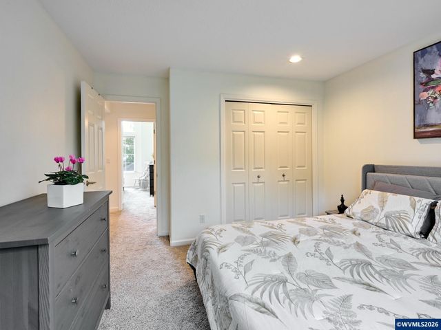 219 Ames Ct, Silverton, OR 97381