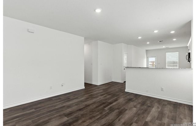 925 Heartseed Avenue, New Braunfels, TX 78130