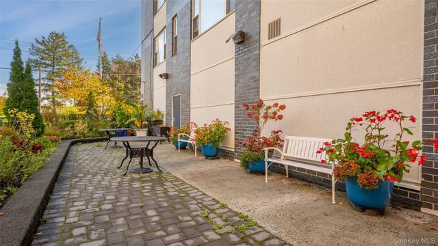 20 Old Mamaroneck Road 2D, White Plains, NY 10605